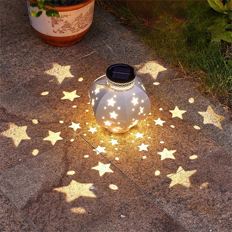 ガーデンスタープロジェクターランプ吊り下げ式ソーラーライト屋 - Outdoor Lighting Yard Decoration のレビューと価格